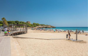 2 Bedroom Stunning Apartment In Deltebre